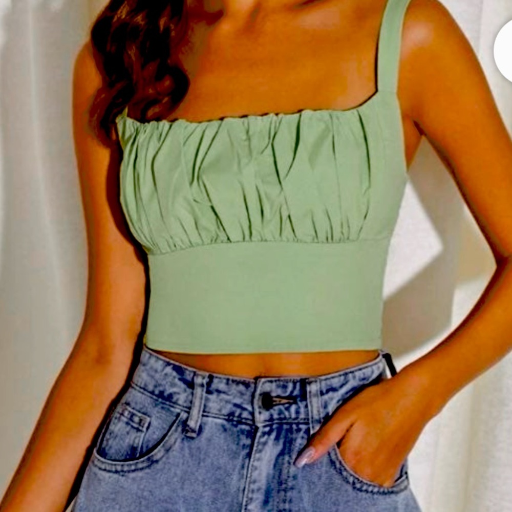 Hollister ruffle crop top